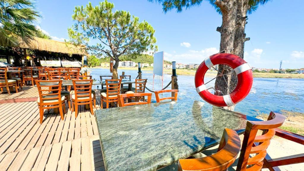 Gaia Bungalow Bed & Breakfast Ayvalik Ngoại thất bức ảnh