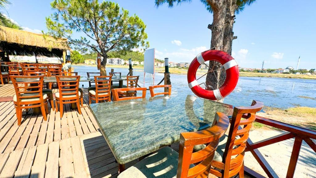 Gaia Bungalow Bed & Breakfast Ayvalik Ngoại thất bức ảnh